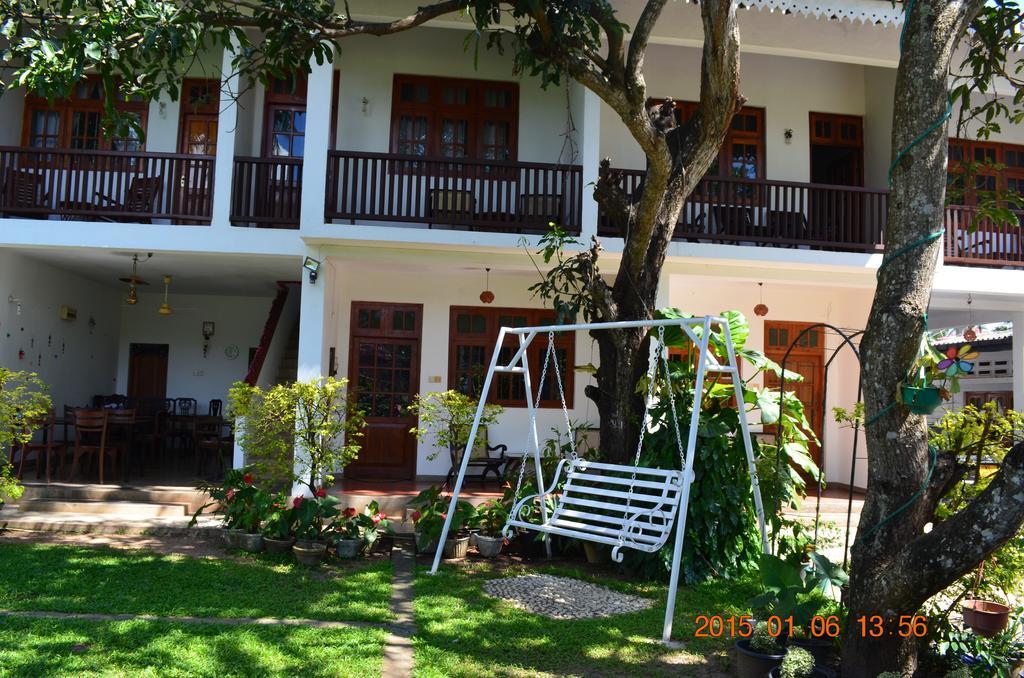 Little Paradise Tourist Guest House And Holiday Home Anuradhapura Exteriör bild