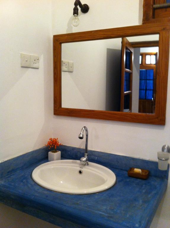 Little Paradise Tourist Guest House And Holiday Home Anuradhapura Exteriör bild