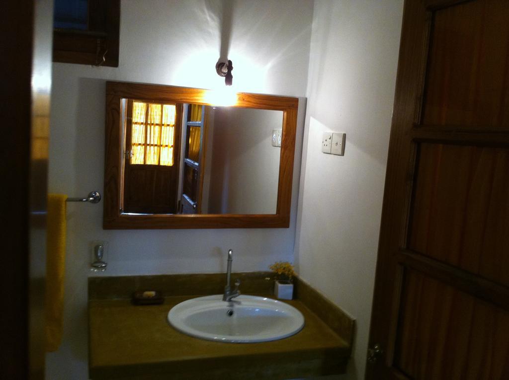 Little Paradise Tourist Guest House And Holiday Home Anuradhapura Rum bild